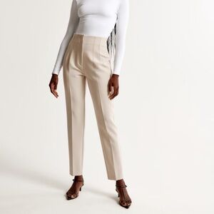 A&F Harper Tailored Ultra Wide Leg
Pant
